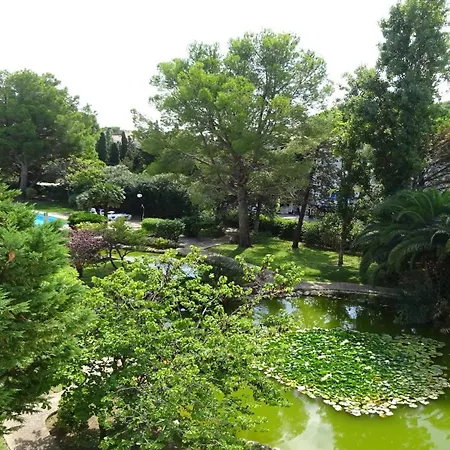 Lovely Penthouse In Bellresguard דירה פורט דה פולנסה